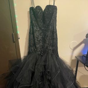 Black prom dress